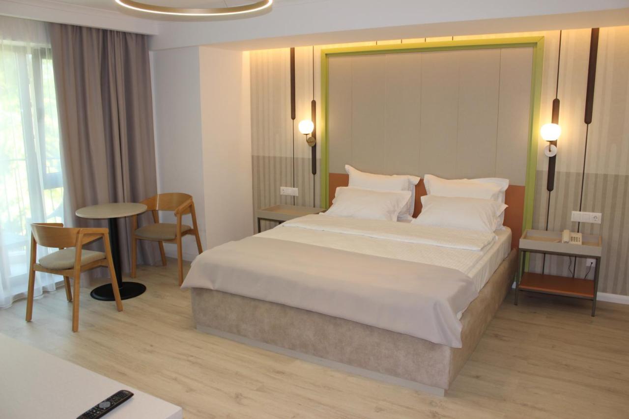 Hotel Anina Текиргьол Екстериор снимка