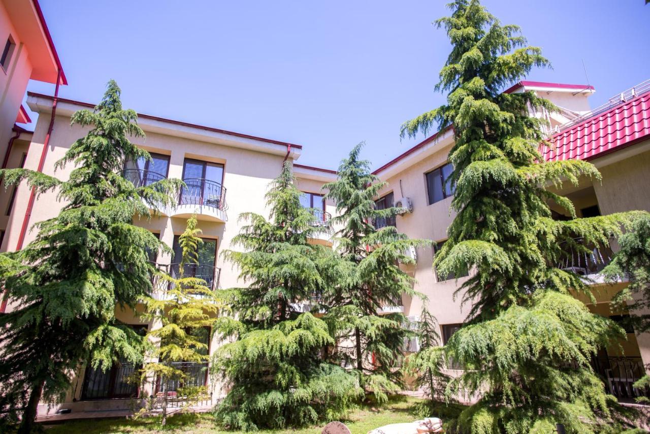 Hotel Anina Текиргьол Екстериор снимка