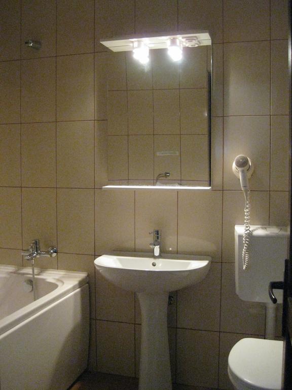 Hotel Anina Текиргьол Екстериор снимка
