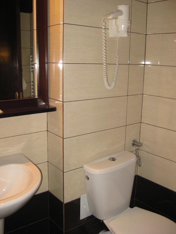 Hotel Anina Текиргьол Екстериор снимка