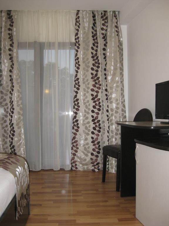 Hotel Anina Текиргьол Стая снимка